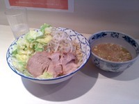 「つけ麺、大盛、麺増し、野菜増し」@らーめん 陸 尾山台店の写真