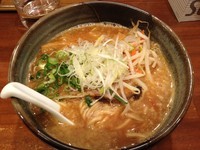 「烈火唐人味噌らーめん」@麺や 鐙 本店の写真