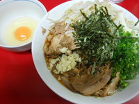 「油そば（ニンニク）＋生玉子」@ラーメン二郎 西台駅前店の写真