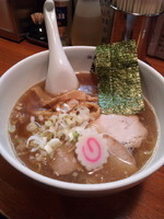 「醤油そば」@江戸前煮干中華そば きみはんの写真