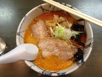 「旨辛しおらーめん大盛」@風来居 新宿店の写真