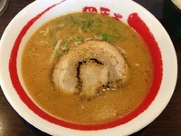 「味噌とんこつ(680円)」@ラーメン四天王 田町店の写真