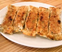 「坦々麺＋焼き餃子(819円＋399円)」@元祥の写真