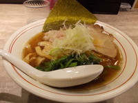 「中華そば（中盛り）」@麺処 湊生の写真