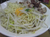 「油そば（にんにく多め）　800円」@ラーメン髭の写真