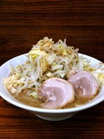 「ラーメン大　ニンニク少な目　野菜増し　カラメ」@ラーメン たすじろうの写真