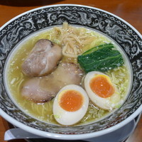 「味玉らーめん塩　800円」@中村屋@WeST PArK CaFE レイクタウンアウトレットの写真