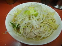 「小ラーメン（麺少な目、ニンニク）　650円」@ラーメン二郎 ひばりヶ丘駅前店の写真