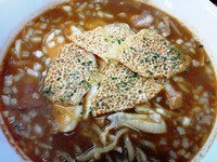 「ほんのりトマトラーメン￥700+ライス￥100」@ラーメン金太の写真