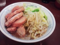 「豚増しらーめん （カラメ）」@らーめん陸の写真