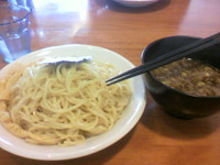 「豚骨魚介つけ麺（中盛り）690円」@らーめん専門 うしおととりの写真