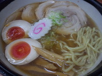 「にぼししょうゆチャーシューメン＋味玉（1000円）」@名代にぼしラーメン 時代屋 葛西店の写真