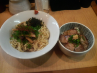 「蔦そば・煮干＋バラ飯」@Japanese Soba Noodles 蔦の写真