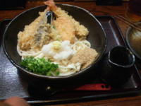 「えび天ぶっかけ・温＋おでん２串」@讃岐饂飩 元喜の写真