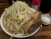 「大ラーメン＋京風煮玉子」@ラーメン二郎 新小金井街道店の写真