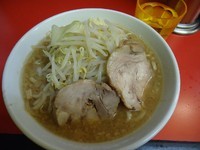 「らーめん(ニンニク少し)650円」@豚ラーメン 蕨店の写真