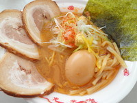 「極上渡り蟹の味噌ラーメン＋スペシャル（蟹専門けいすけ北の章）」@信越麺戦記 首都圏攻防の章の写真