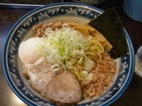 「温玉油そば」@兎に角 松戸店の写真