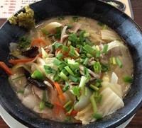 「赤塩仕立て肉そばとんこつ（830円）」@俺ってい 沼南店の写真
