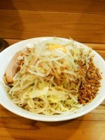 「汁無し大　ニンニク　野菜増し」@ラーメン神豚 関東学院前店の写真