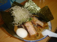 「全部入りらーめん」@波（シー）の写真