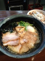 「塩チャーシューメン900味玉100炙り焼豚ご飯（醤油）250」@RA-MEN BAR NAGOMIの写真