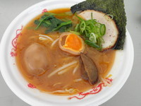 「あってりハルピンラーメン+味玉　（あってりハルピン）」@信越麺戦記 首都圏攻防の章の写真