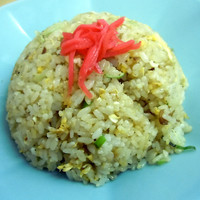 「博多ラーメン＋半チャーハンセット　￥６５０」@博多ラーメン 長浜や 四谷三丁目店の写真