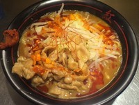 「紅ラーメン」@麺創研 紅 府中の写真