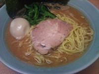 「味玉ラーメン中」@横浜ラーメン 武蔵家 日吉店の写真