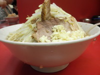 「小ラーメン＋ニンニク　「650円＋無料」」@ラーメン二郎 西台駅前店の写真