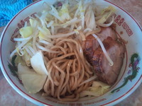 「焼らーめん（中）（スタンダード、野菜、ニンニク）￥800」@肉汁らーめん 公 kimiの写真