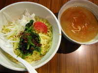 「トマトつけ麺（コッテリ・中盛２７０ｇ）」@中華そば 伝堂の写真