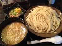 「月見納豆つけめん」@三ツ矢堂製麺 高田馬場店の写真