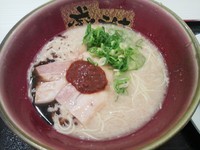 「極とんこつ」@満洲屋が一番 ららぽーと新三郷店の写真