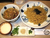 「石臼挽きざるらーめん　850円」@与ろゐ屋の写真