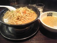 「特製味噌ラーメン900円」@らーめん潤 蒲田店の写真