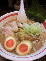 「味玉ラーメン（太麺・大盛）750円」@ラーメン長山の写真