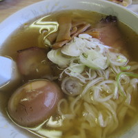 「チャーシューメン（６３０円）＋焼き餃子（３１５円）」@香文の写真
