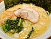 「塩ラーメン(味コイメ・麺カタメ)700円」@横浜らぁめん 桜花  西口本店の写真