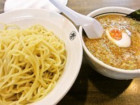 「つけ麺（青）+大盛　750円+100円=850円」@こってりらーめん 誉の写真