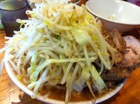 「小ブタ（ヤサイマシマシ）」@ラーメン二郎 八王子野猿街道店2の写真