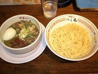 「つけ麺中盛り　750円＋ゆで玉子　50円」@中華そば つし馬の写真