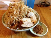 「えぼし麺+揚げニンニク」@えぼし麺 菜良の写真