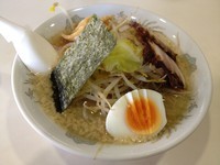 「とんこつラーメン800円」@ワン・ツウ らーめん 朝霞店の写真