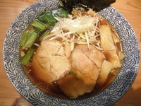 「醤油らぁ麺　「750円」」@らぁ麺 あんどの写真