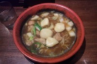 「ニンニクホルモン拉麺」@ホルモン拉麺 炎のモツ魂の写真