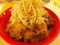 「ブタメン小　豚マシ￥800　「ニンニク、ヤサイマシ」」@恵比寿ブタメンの写真