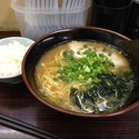 醤油ラーメン+半ライス