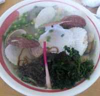 「貝三種、浜辺の潮蕎麦（らいす付）1,000円」@MENYA 食い味の道有楽の写真